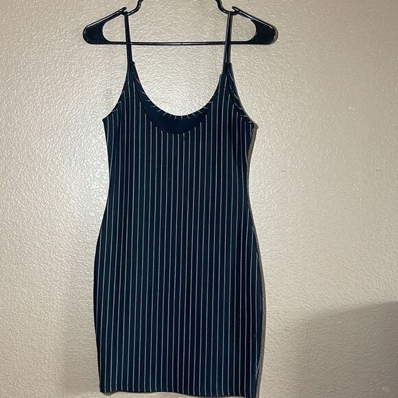 Mind code striped body con mini dress size M - Picture 3 of 5